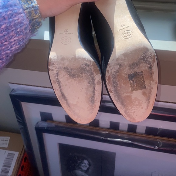 CHANEL Black Leather Cap Toe Pumps Size 37 - Picture 12 of 12